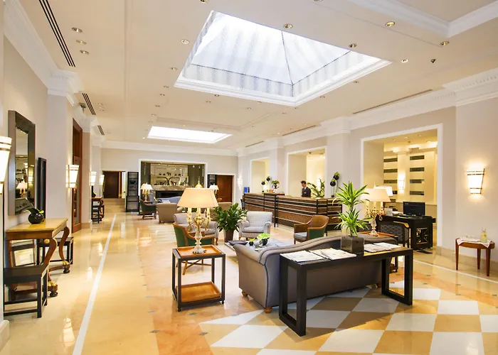 Marriott Grand Flora Otel 4*