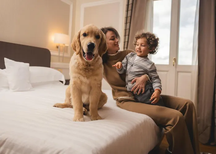 Marriott Grand Flora Otel 4*
